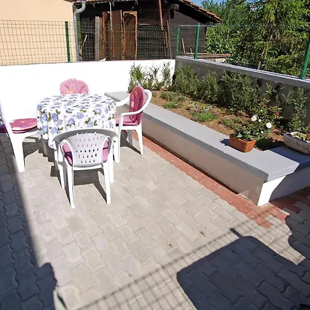 In Mit Garten Und Terrasse Apartment *